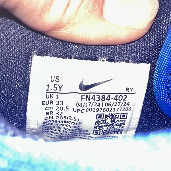 Nike ISOFLY Kids Size 1.5Y Royal Blue Black Grey Sneakers Basketball Shoes - Picture 2 of 8